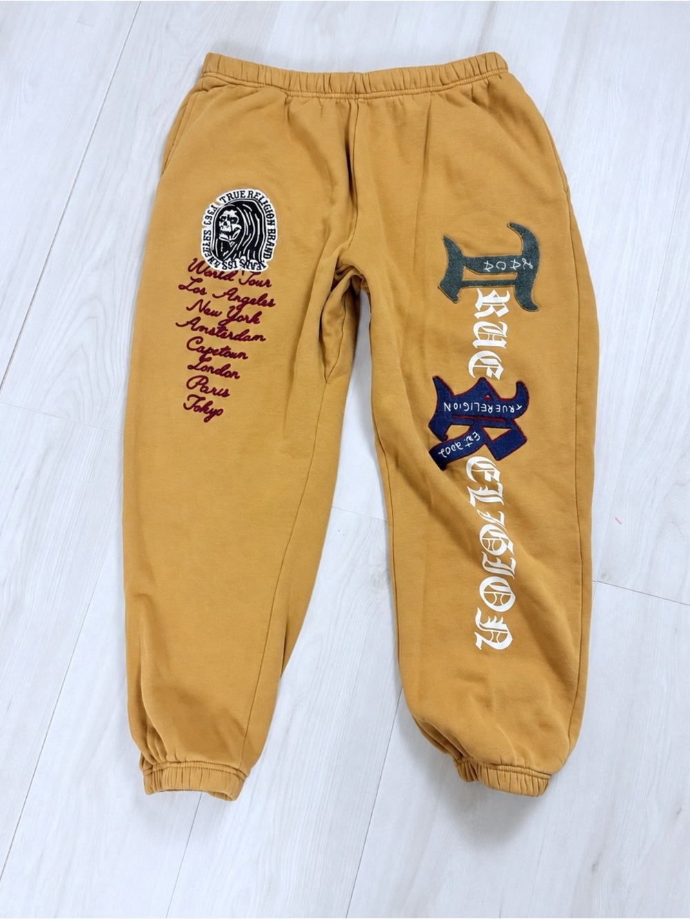 True Religion Mustard Logo Graphic Jogger Sweatpants Y2K